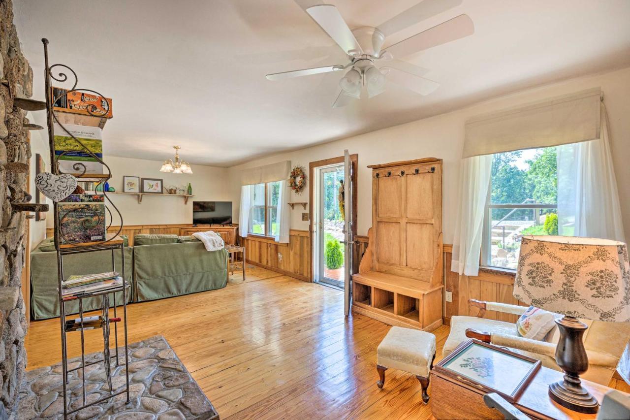 Charming Cottage Less Than 10 Mi To Wineries And Skiing! Nellysford エクステリア 写真