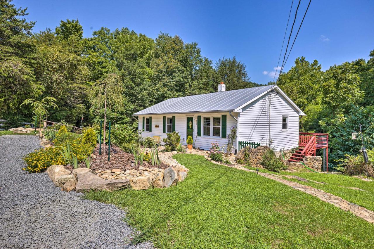 Charming Cottage Less Than 10 Mi To Wineries And Skiing! Nellysford エクステリア 写真