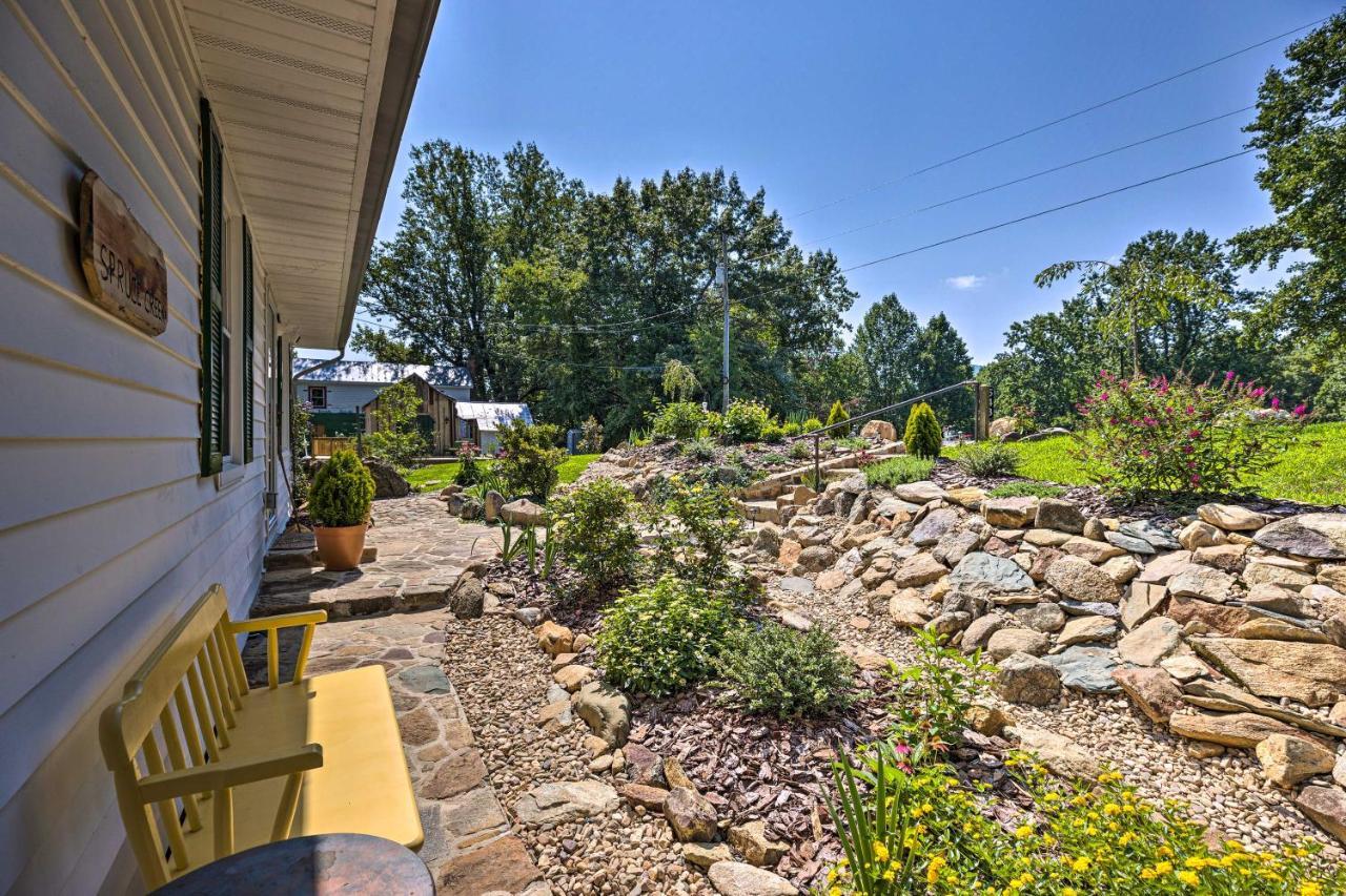 Charming Cottage Less Than 10 Mi To Wineries And Skiing! Nellysford エクステリア 写真