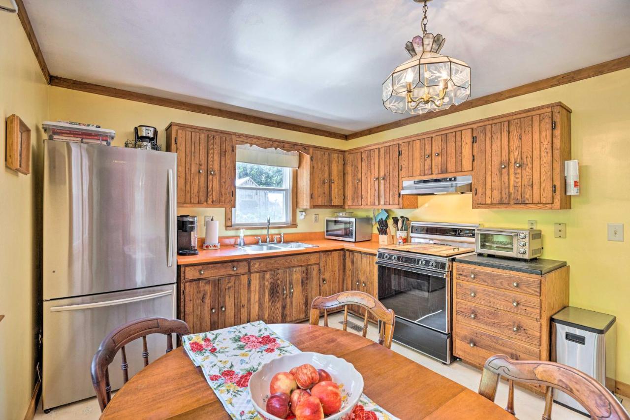 Charming Cottage Less Than 10 Mi To Wineries And Skiing! Nellysford エクステリア 写真